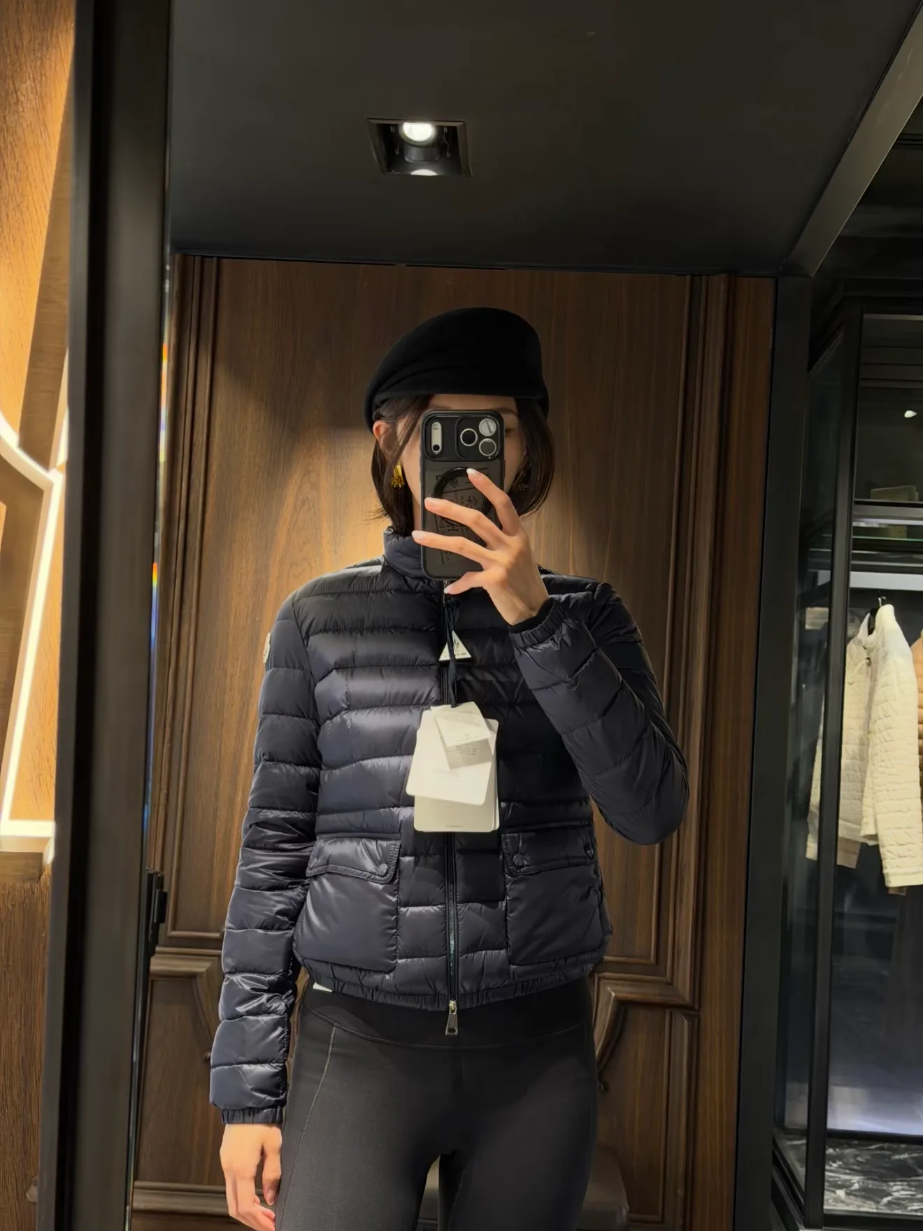 Women's Jackets And Down Jackets MONCLER 18402511
