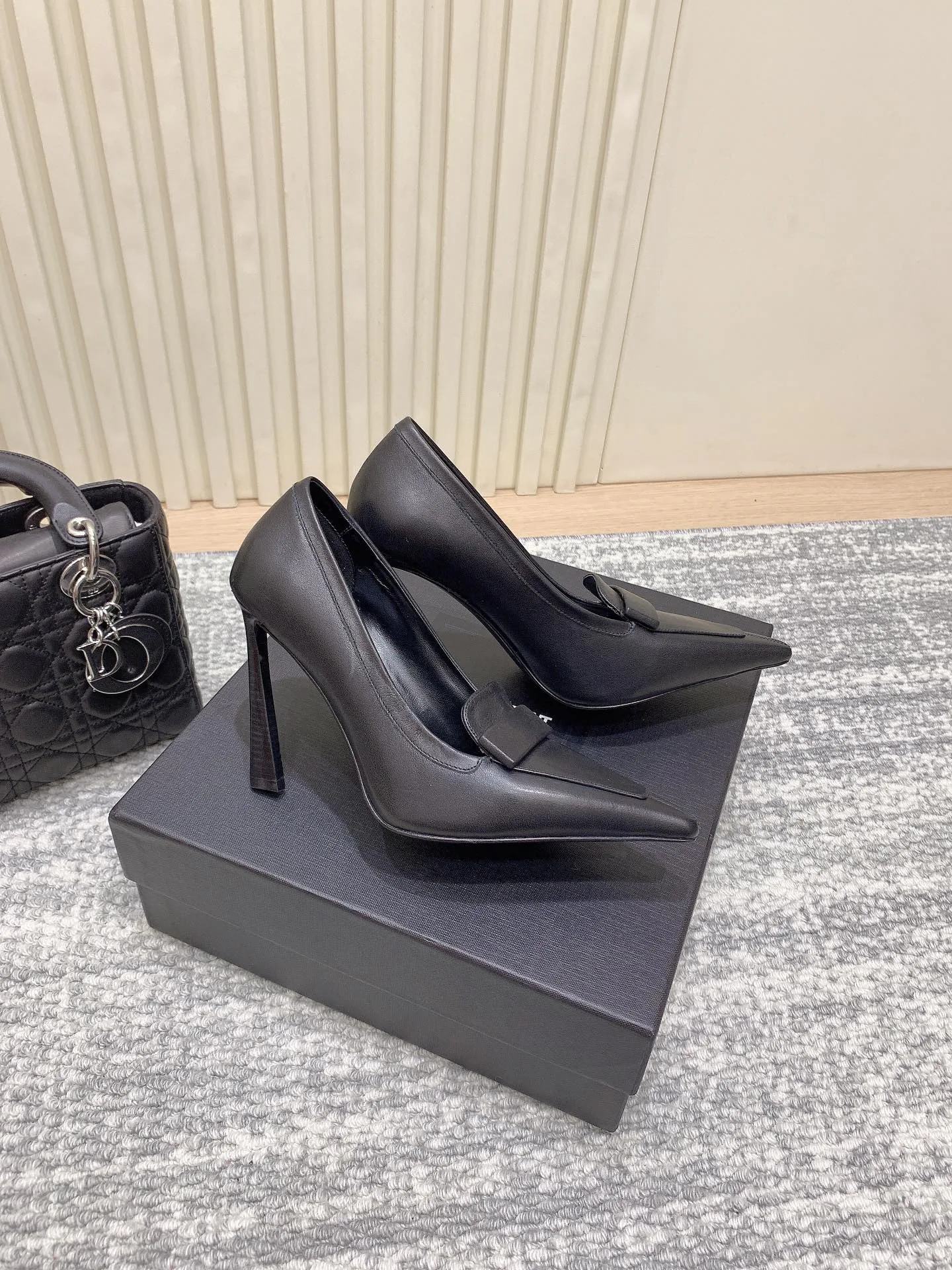 Women's Heels SAINT LAURENT 17431940