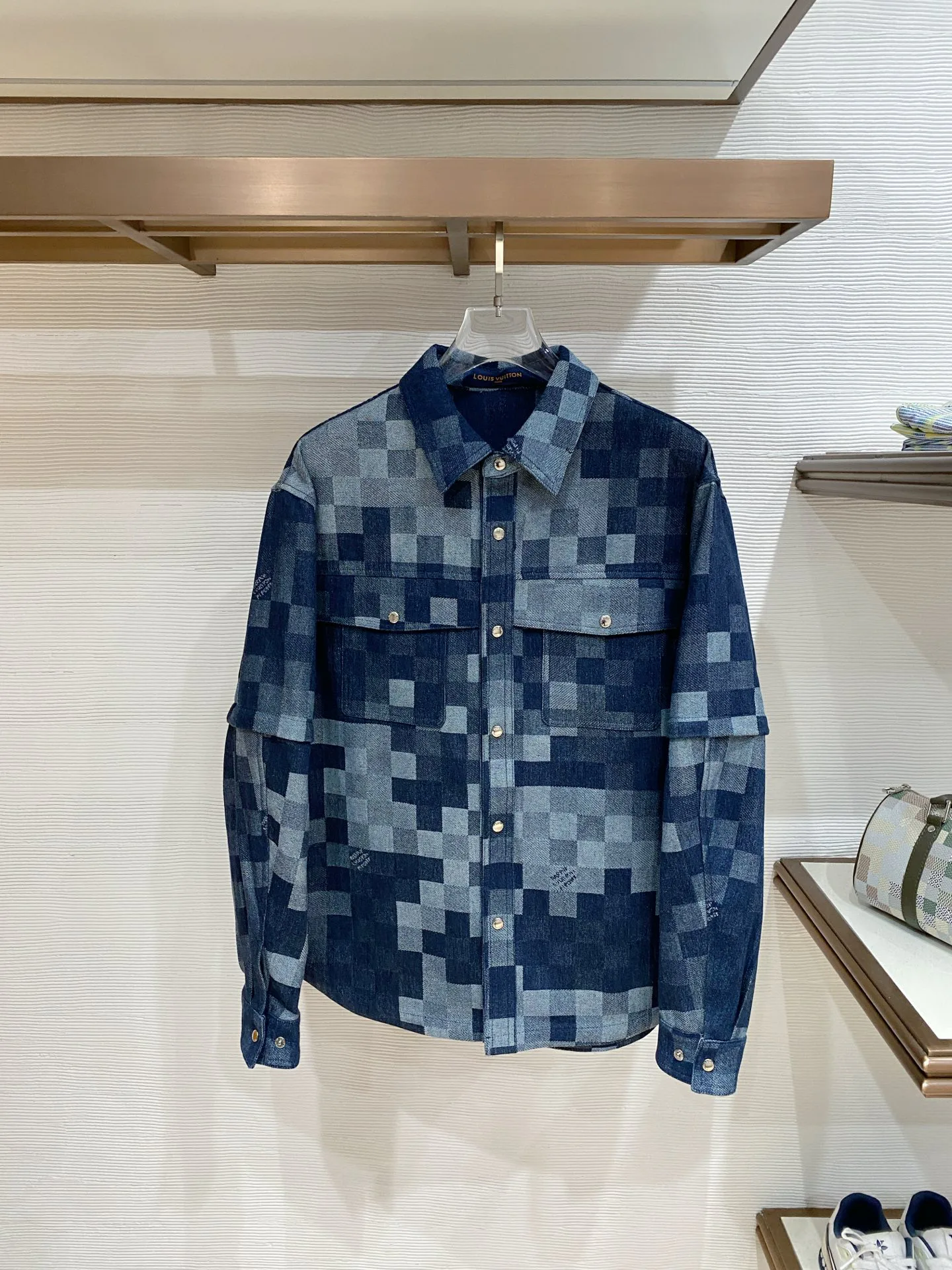 Men's Jackets And Down Jackets LOUIS VUITTON 18140217