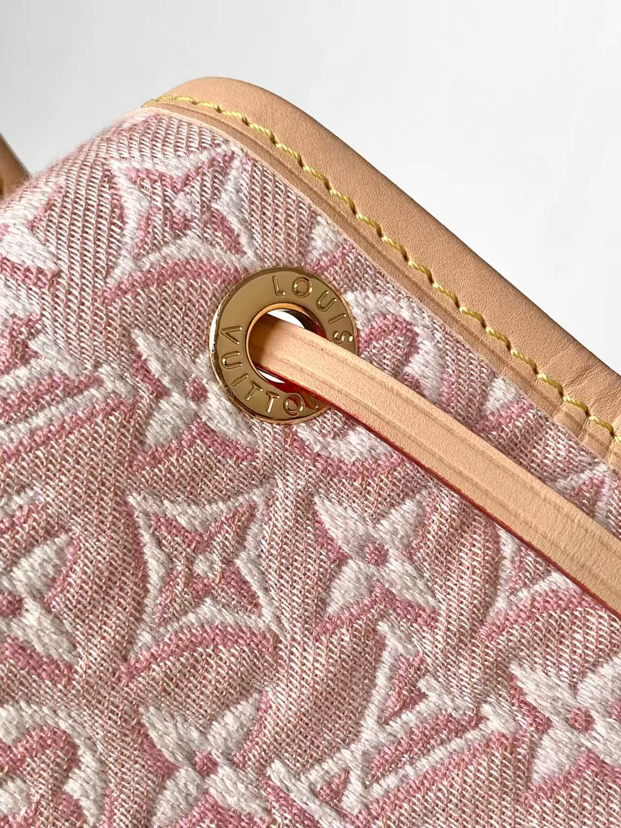 Women's Classic Handbags LOUIS VUITTON 17428093