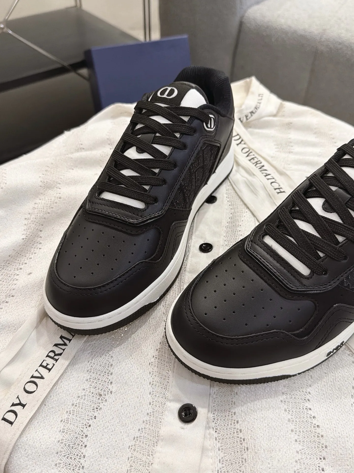 Women's Sneakers CHRISTIAN DIOR 18233126