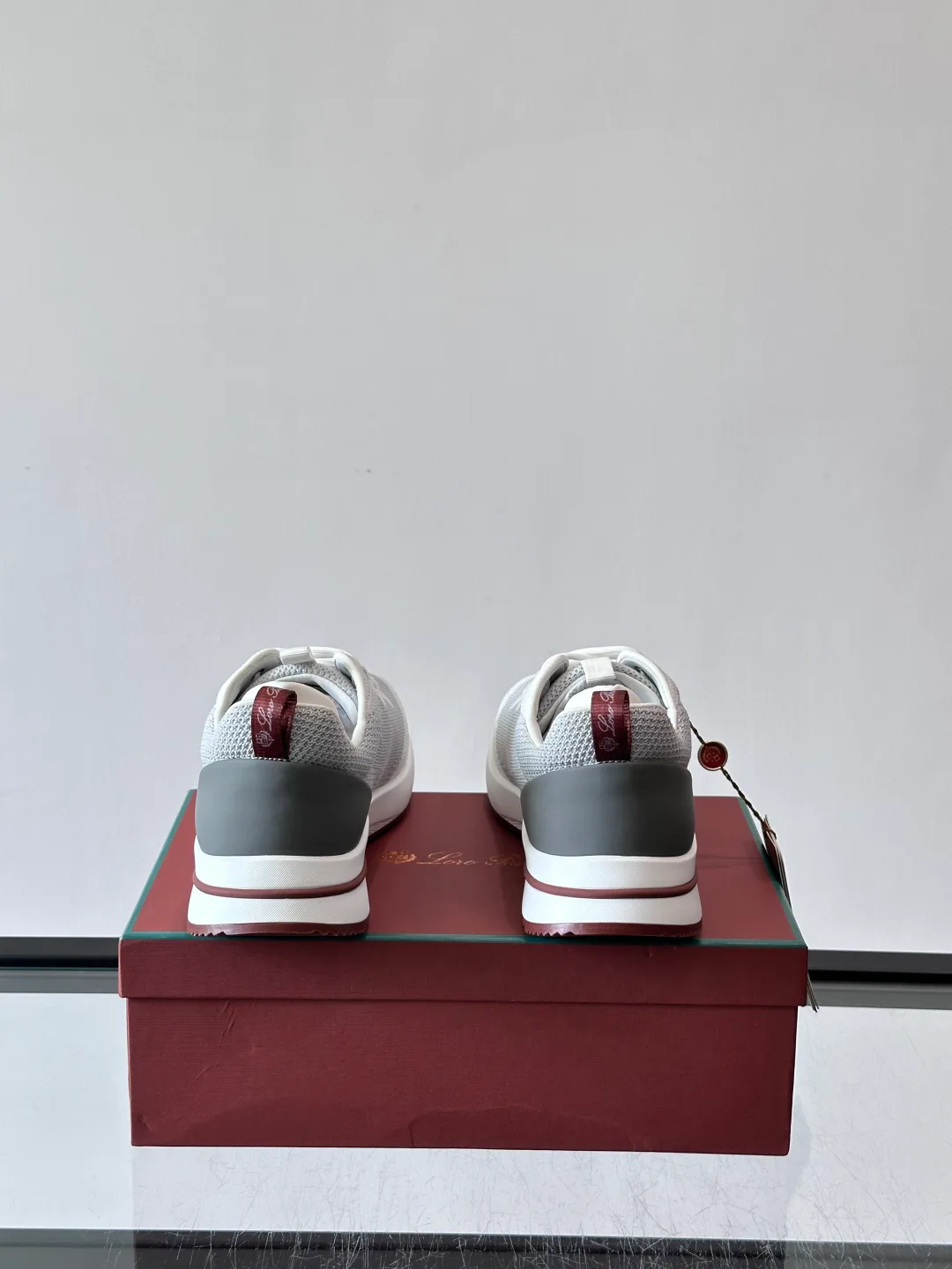 Men's Sneakers LORO PIANA 18265126
