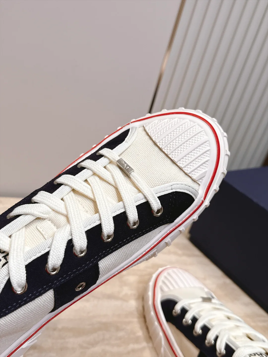 Women's Sneakers CHRISTIAN DIOR 18083922