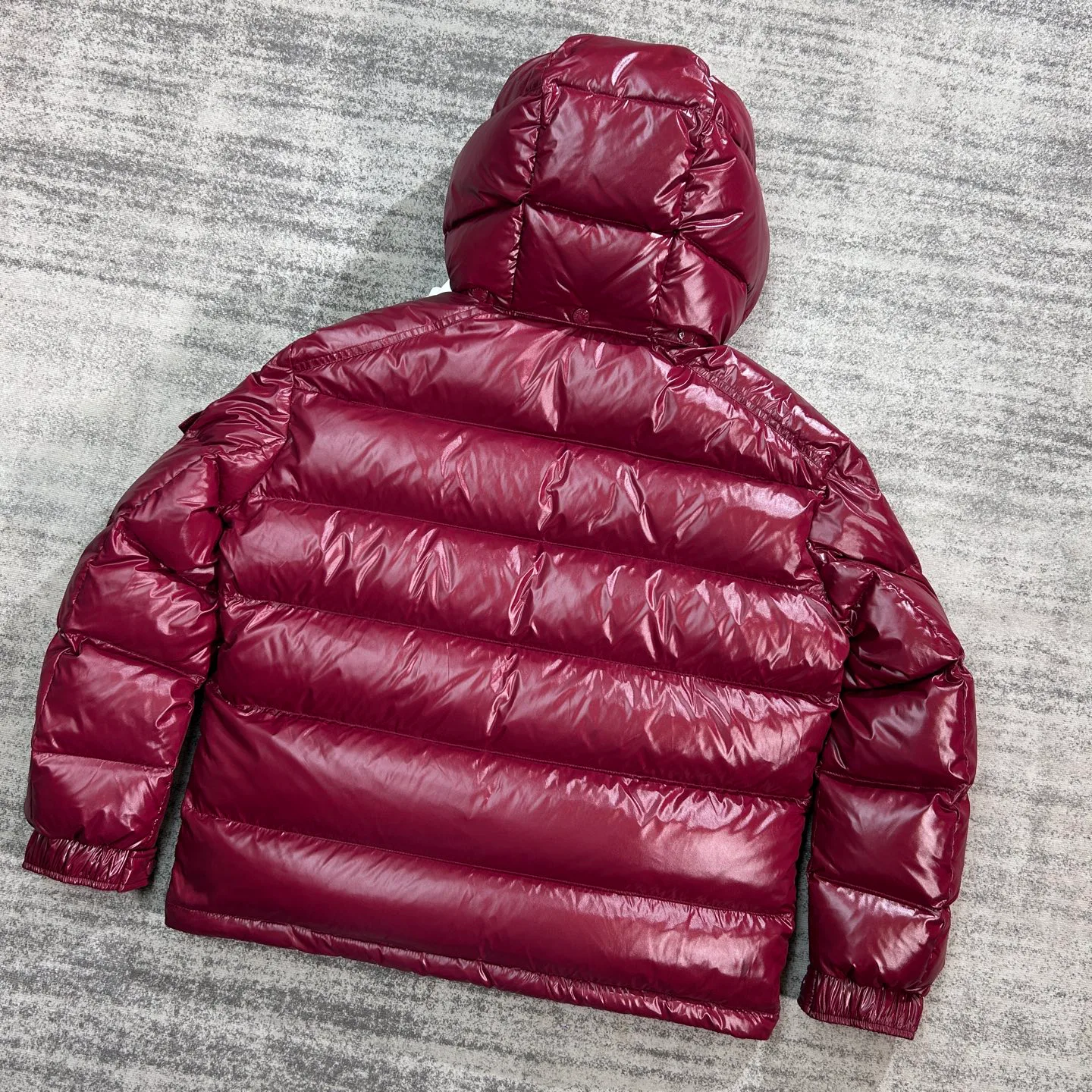 Women's Jackets And Down Jackets MONCLER 18354328