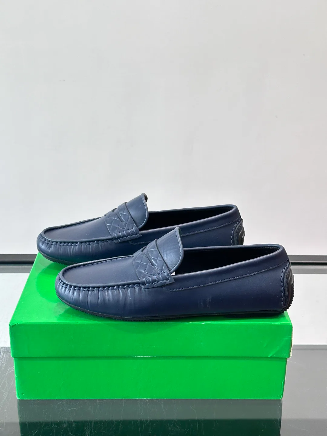 Men's Loafers And Dress Shoes BOTTEGA VENETA 18102747