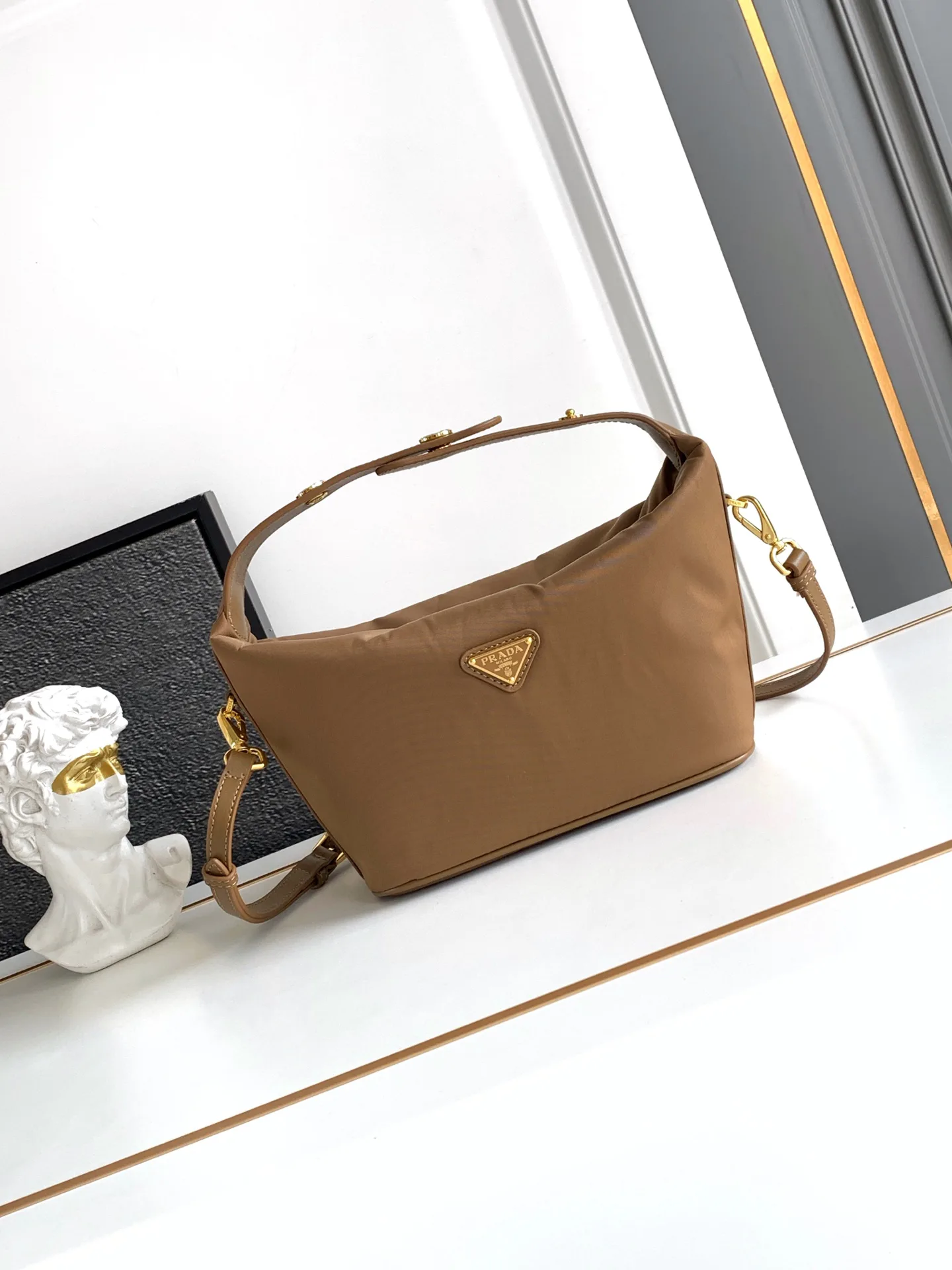 Women's Classic Handbags PRADA 18310377