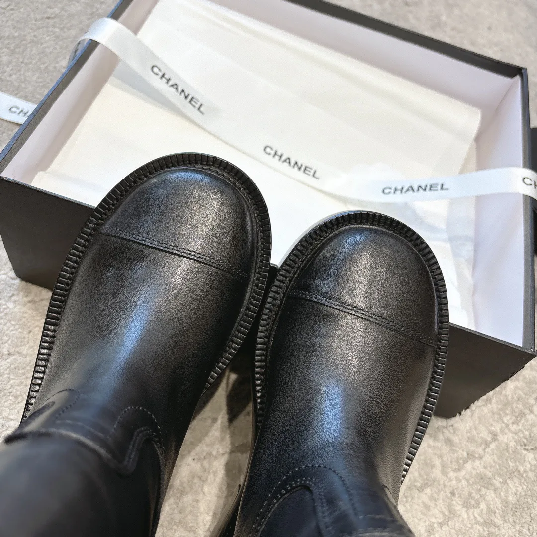 Women's Boots CHANEL 18154624
