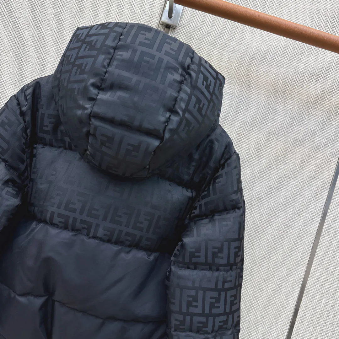Women's Jackets And Down Jackets FENDI 18279067