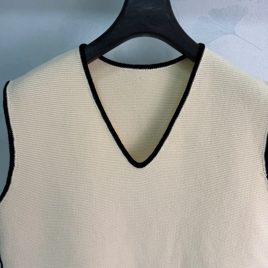 Women's Vests CHANEL 18553012