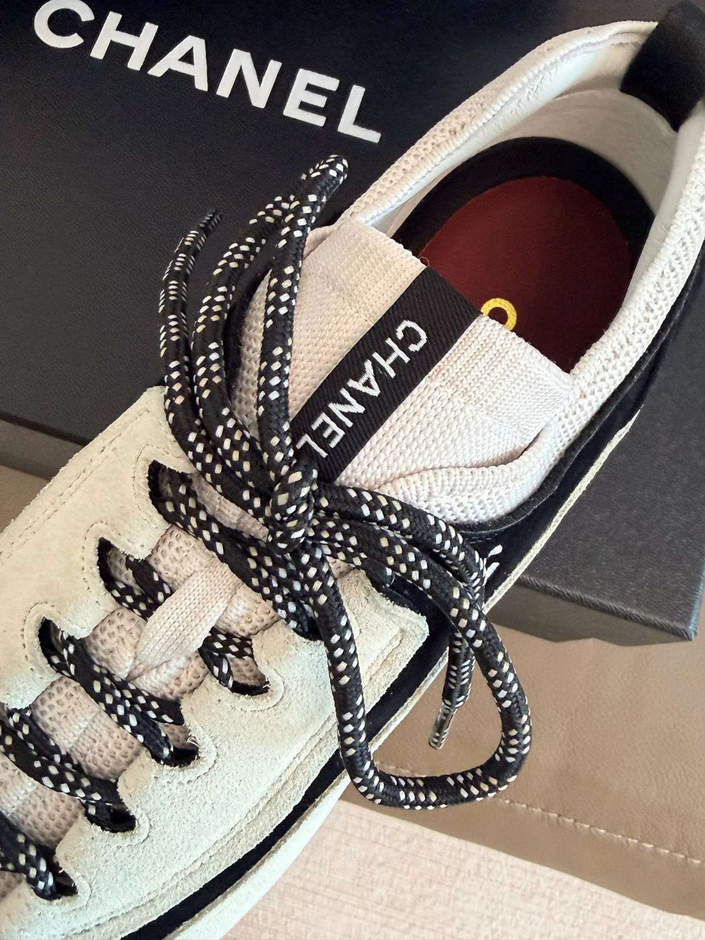 Women's Sneakers CHANEL 17510597