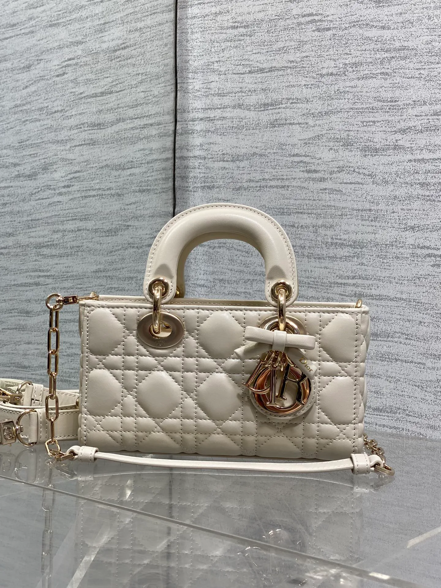 Women's Classic Handbags CHRISTIAN DIOR 18070563