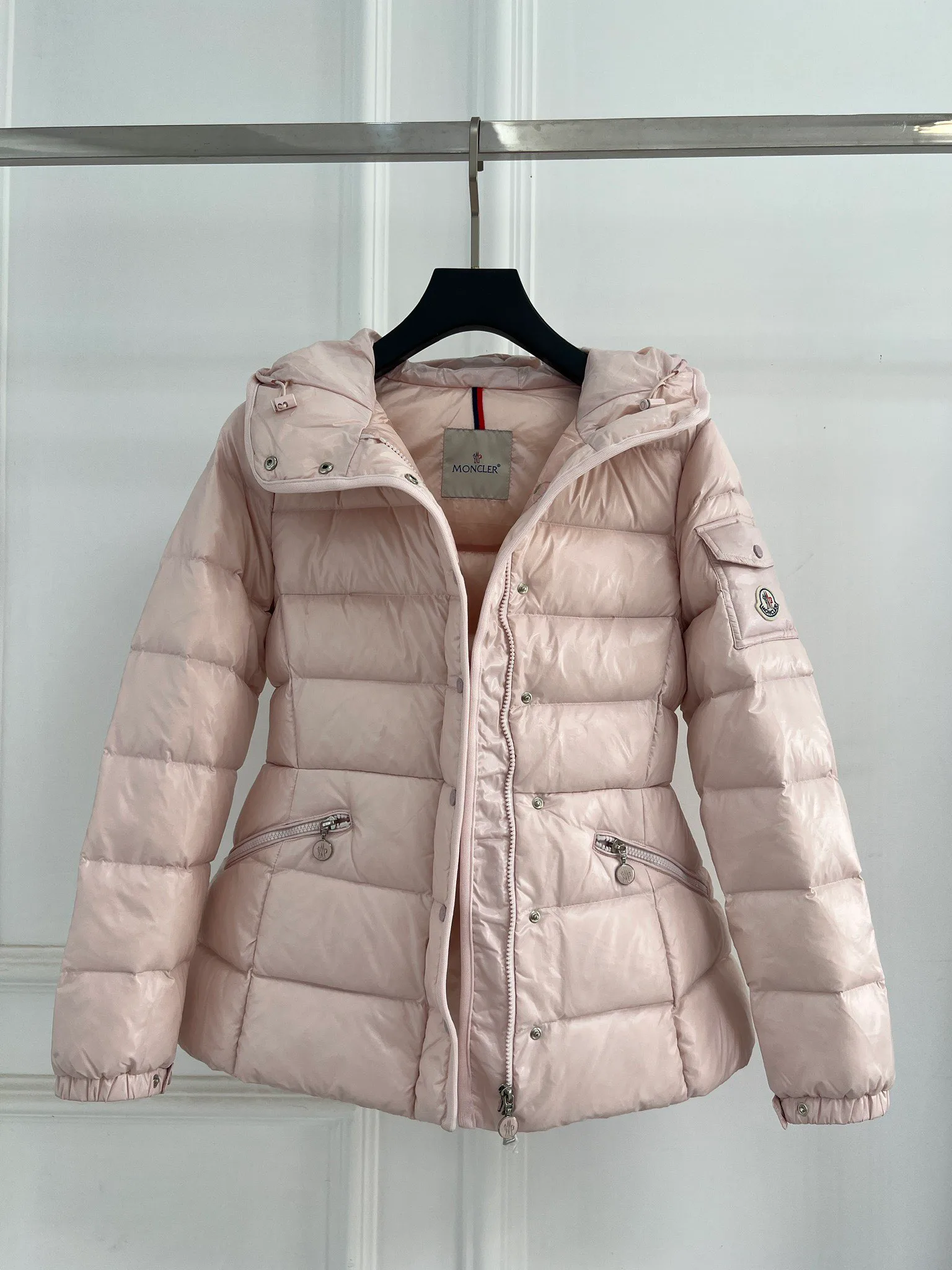 Women's Jackets And Down Jackets MONCLER 18416200