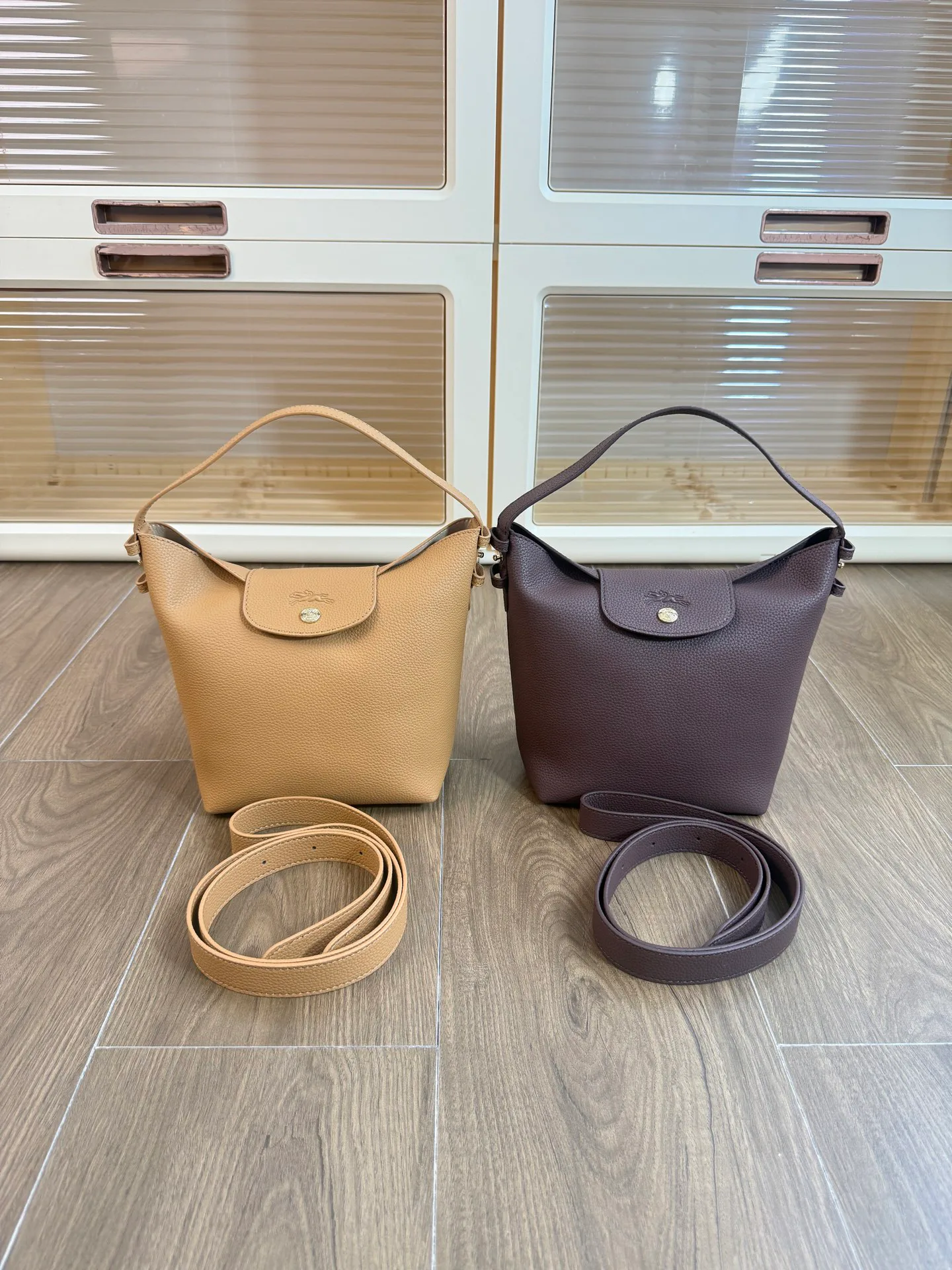 Women's Classic Handbags LONGCHAMP 18365008