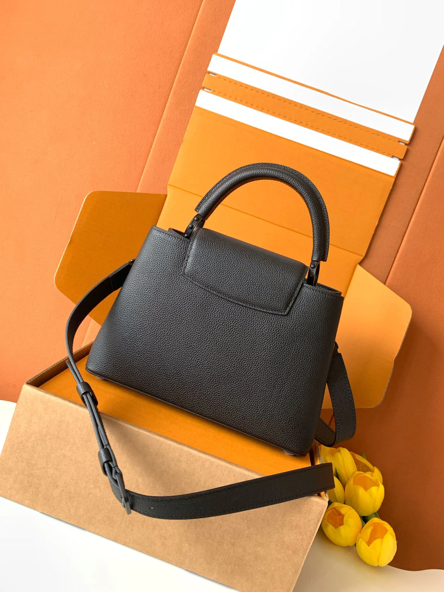 Women's Classic Handbags LOUIS VUITTON 18521004