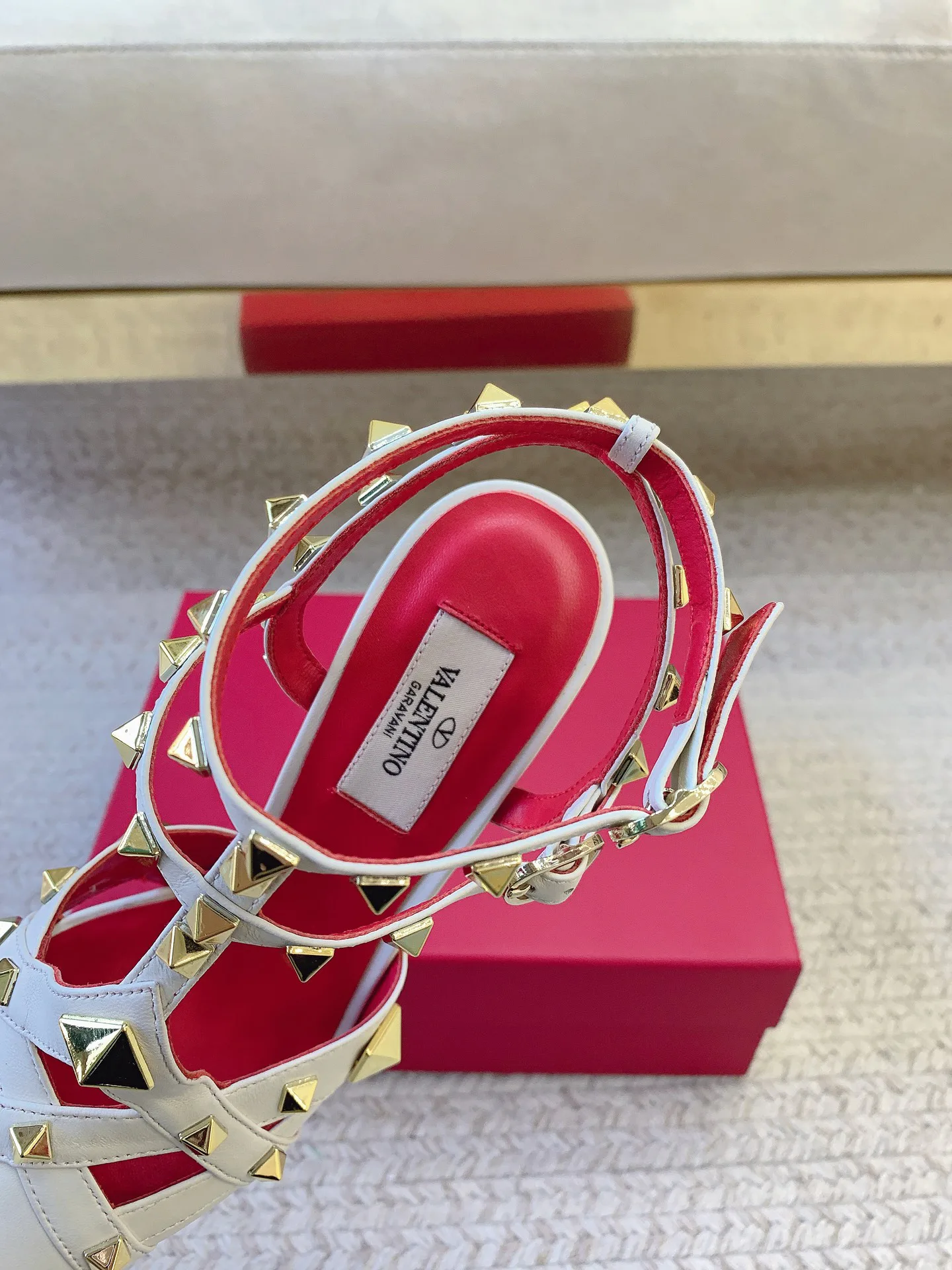 Women's Heels VALENTINO 17656634