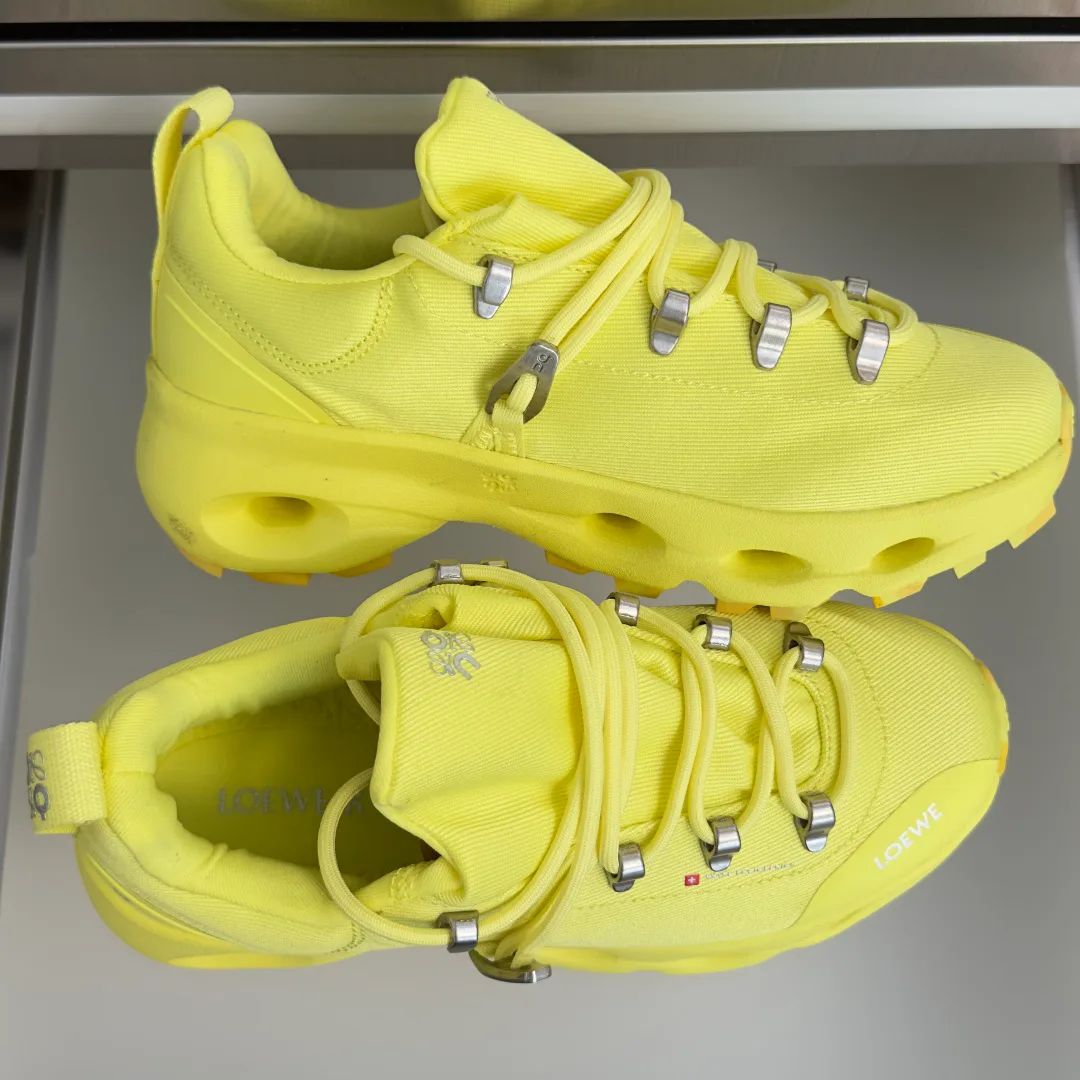 Women's Sneakers LOEWE 18311509