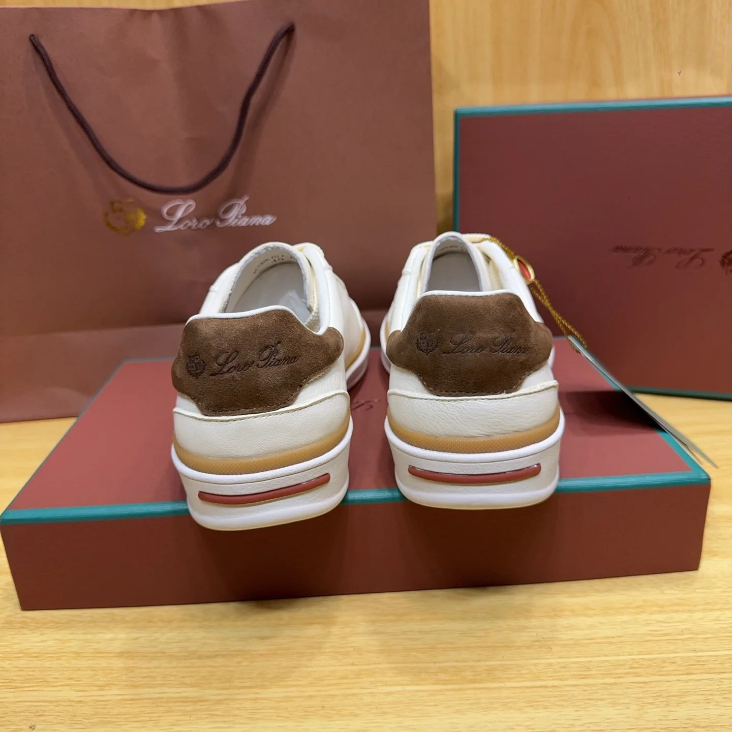 Women's Sneakers LORO PIANA 18263646