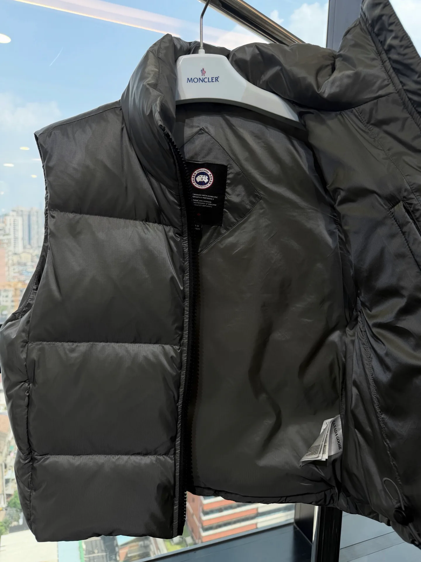 Women's Vests CANADA GOOSE 18336512