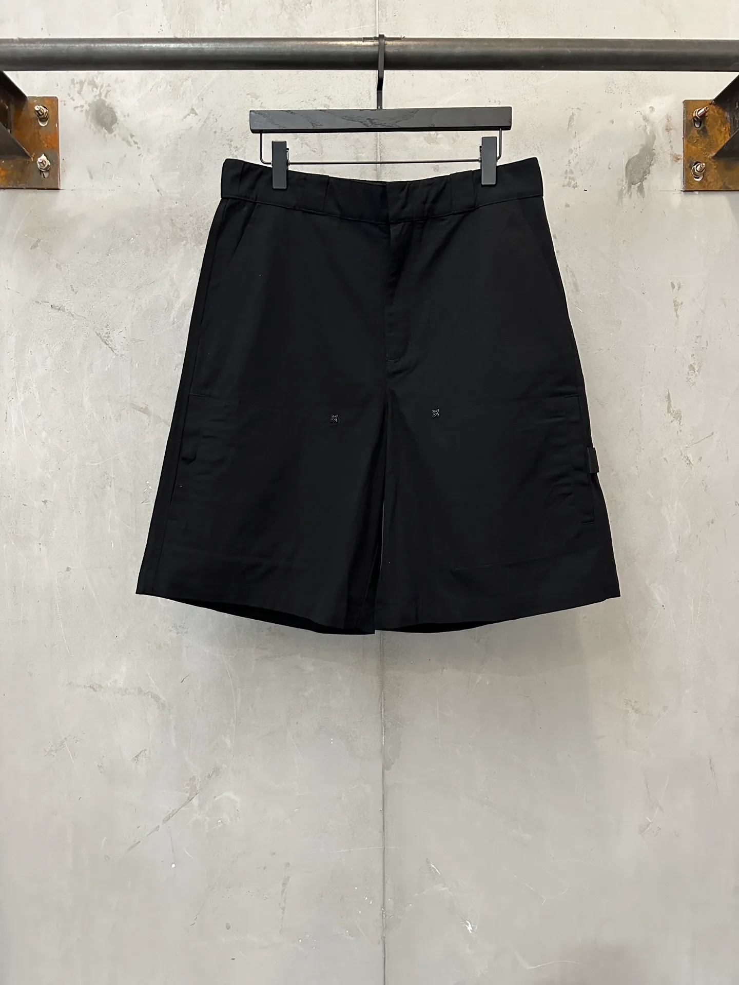 Men's Shorts LOUIS VUITTON 17874930