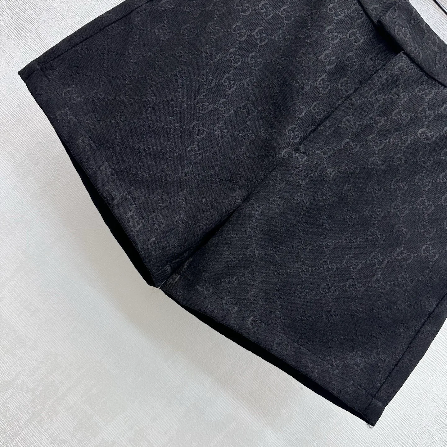 Women's Shorts GUCCI 18023268