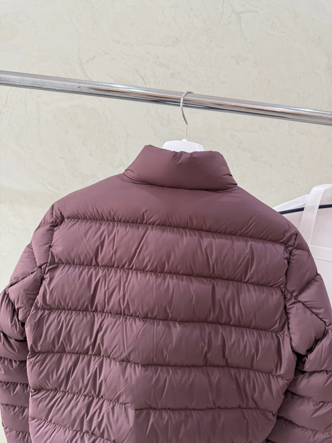 Women's Jackets And Down Jackets MONCLER 18376090