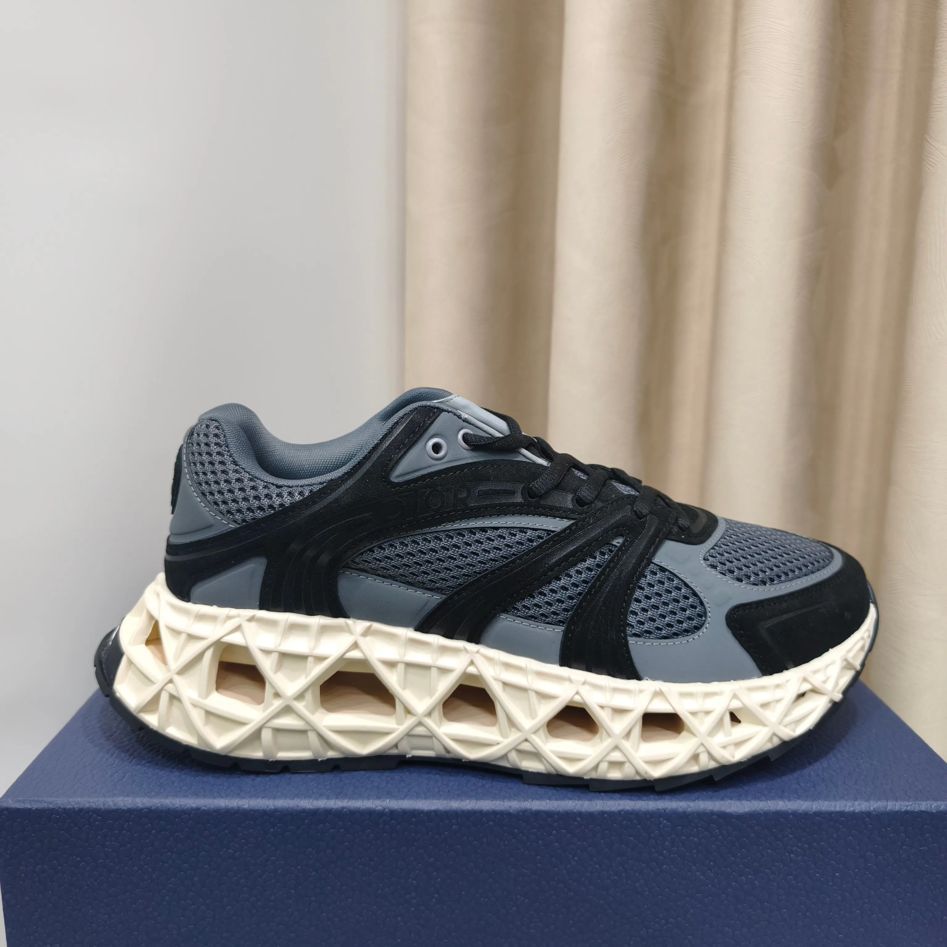 Men's Sneakers CHRISTIAN DIOR 17989035
