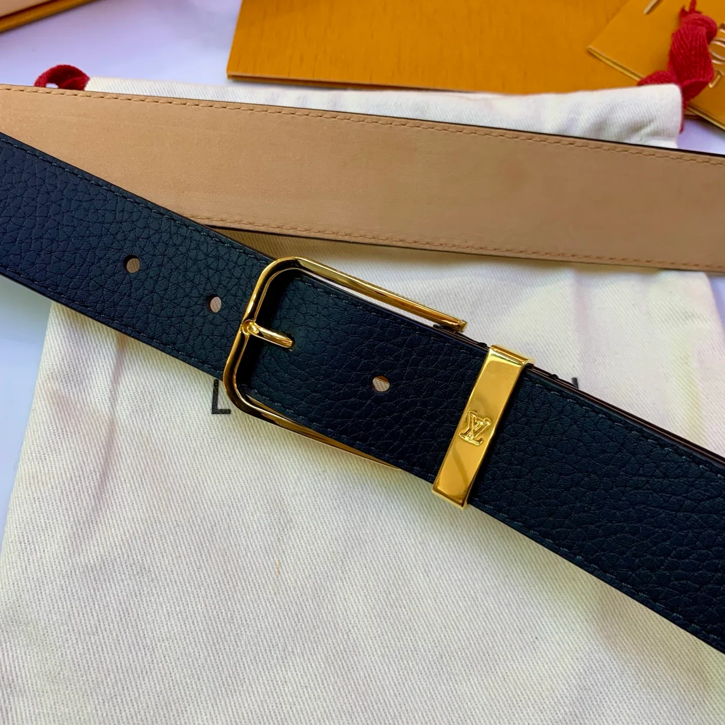 Belts LOUIS VUITTON 17682173