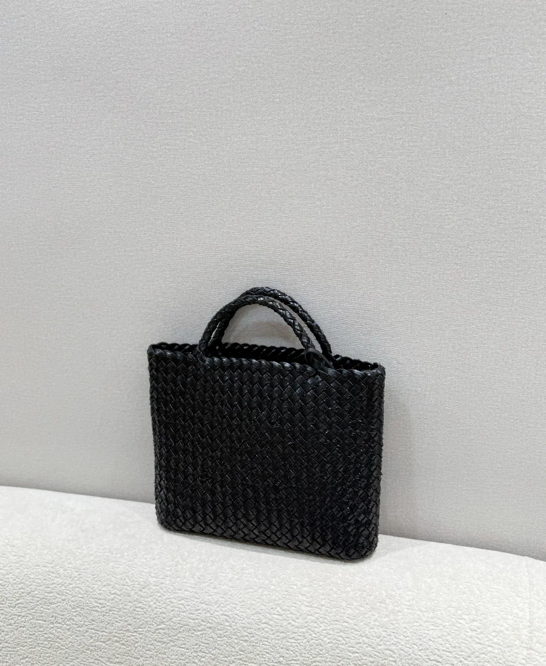 Women's Classic Handbags THE ROW 17033747