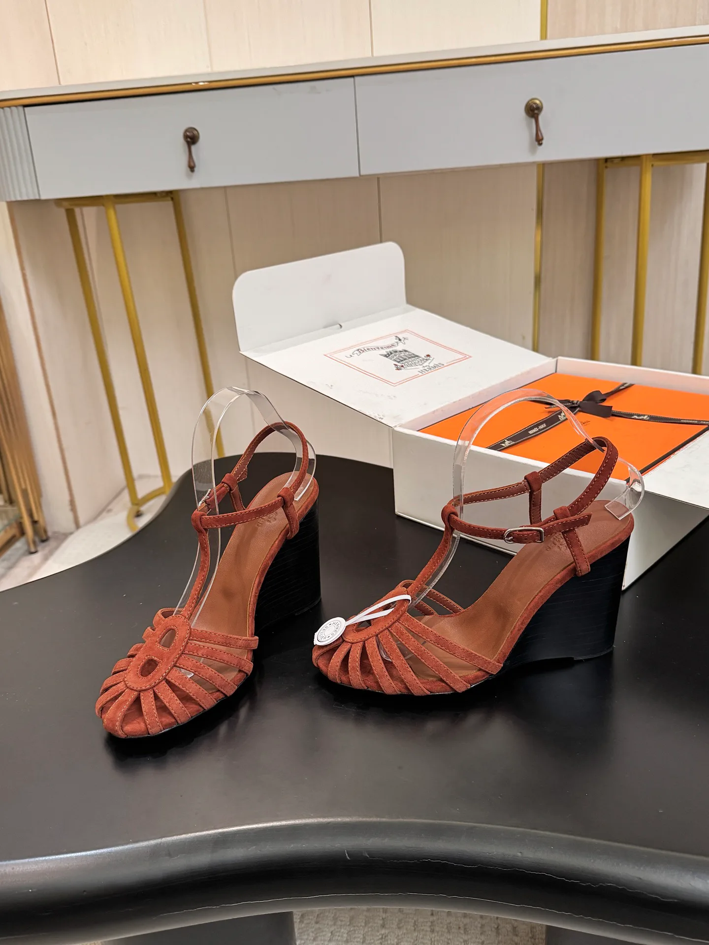 Women's Open-Toe Sandals HERMES 18103838