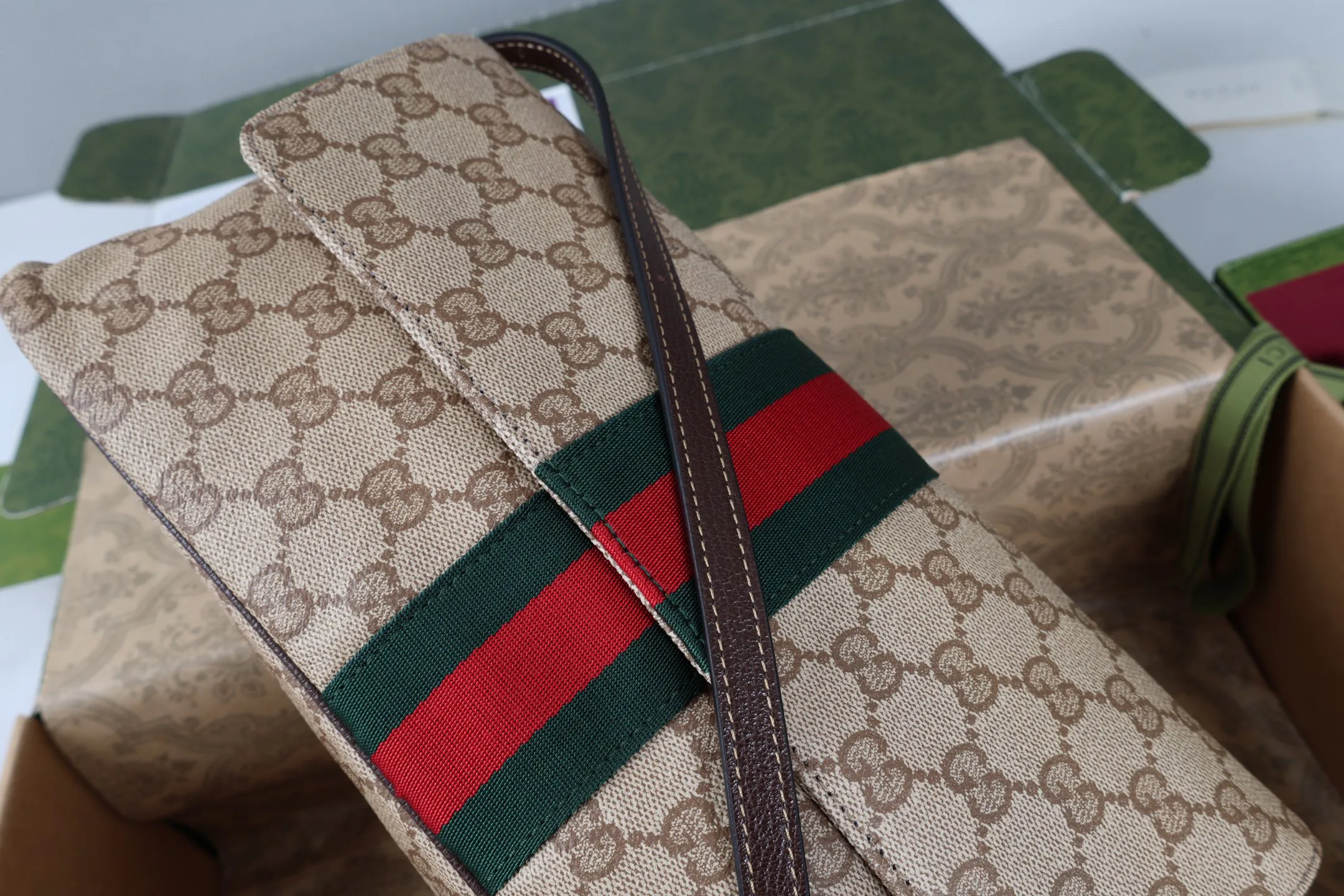 Women's Classic Handbags GUCCI 18065244