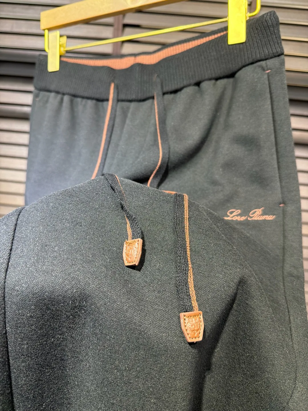 Men's Trousers LORO PIANA 17944040