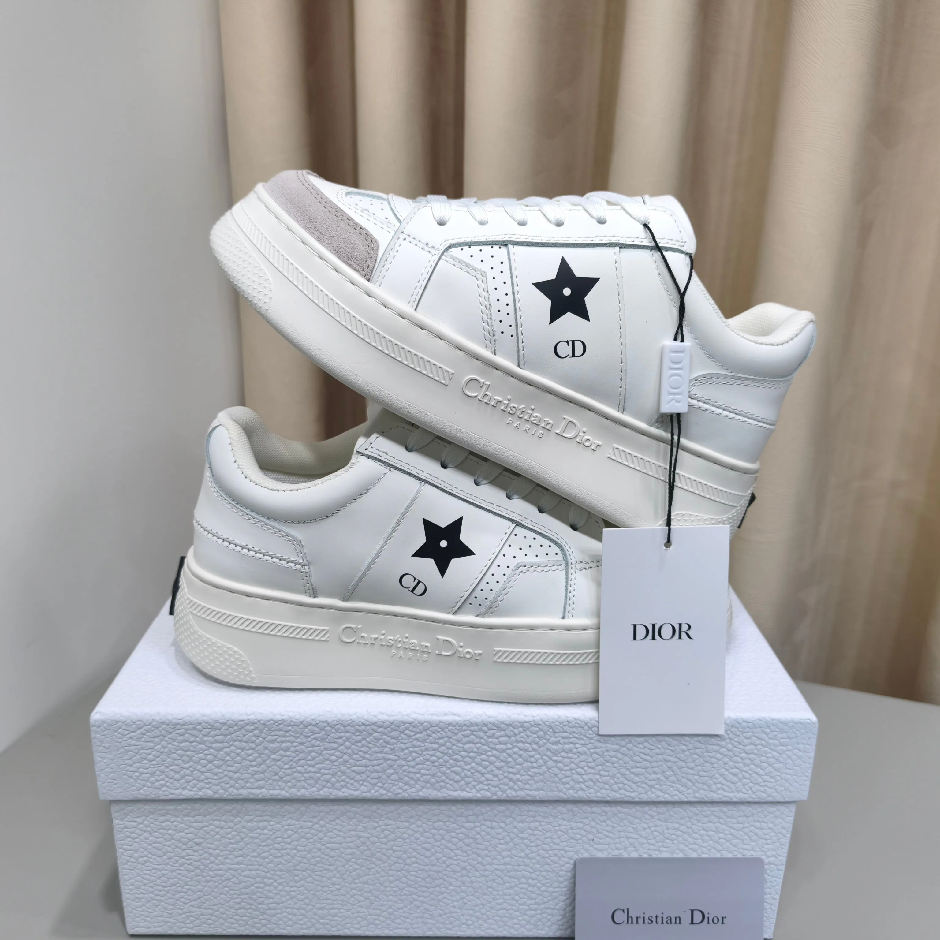 Women's Sneakers CHRISTIAN DIOR 17988725