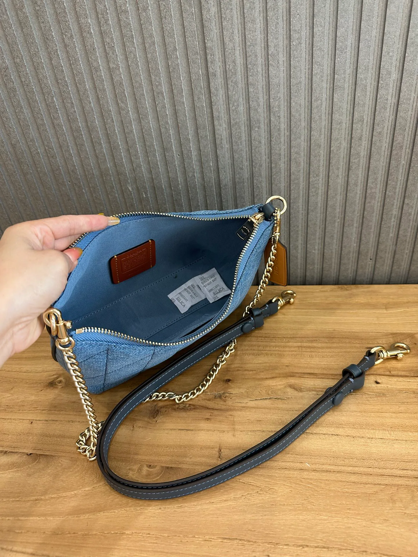 Women's Classic Handbags COACH 18364974