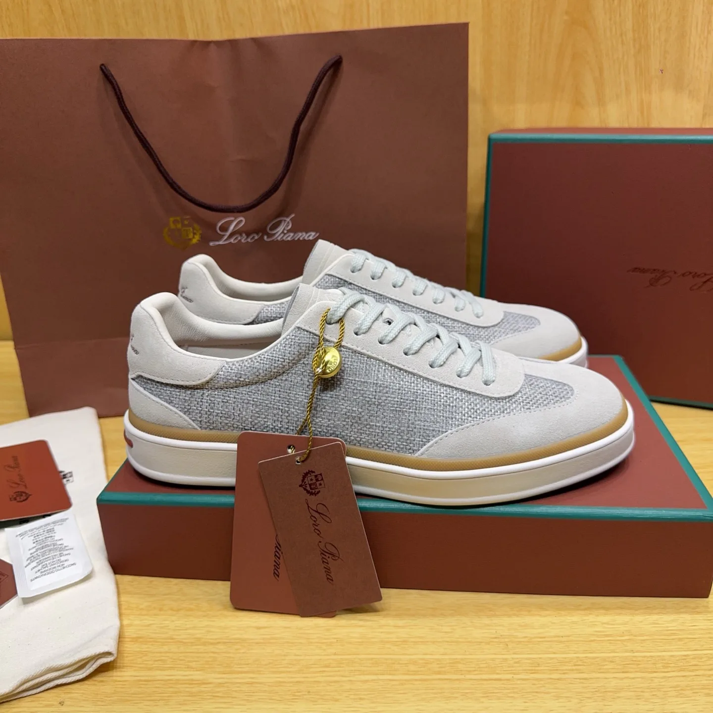 Women's Sneakers LORO PIANA 18263653