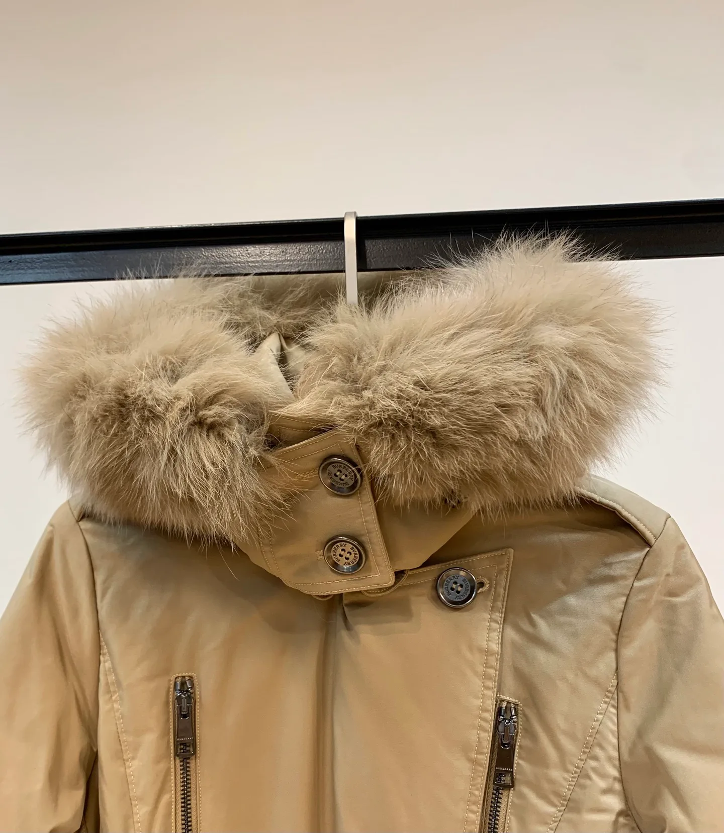 Women's Jackets And Down Jackets BURBERRY 17965231