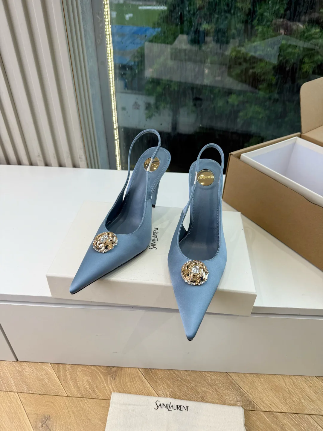 Women's Heels SAINT LAURENT 18104157