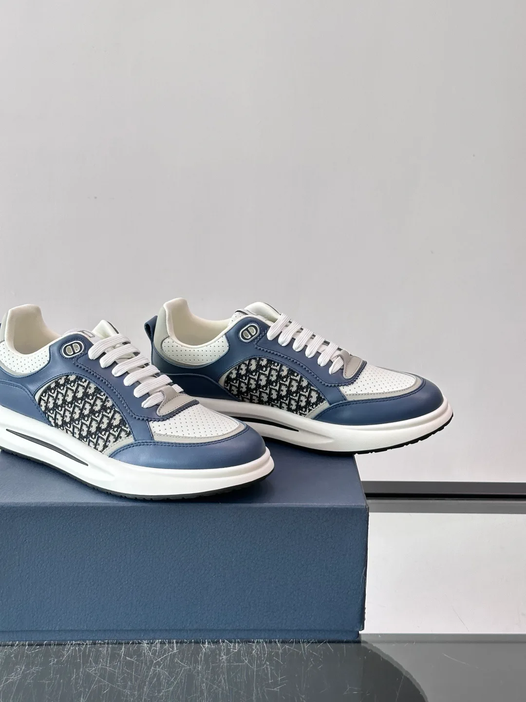 Men's Sneakers CHRISTIAN DIOR 18118594
