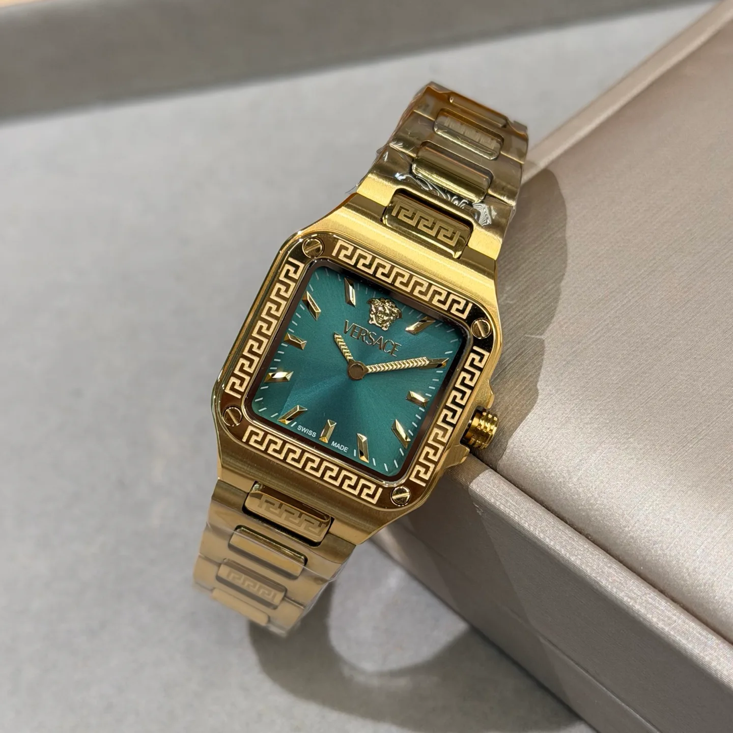 Women's Watches VERSACE 17813610