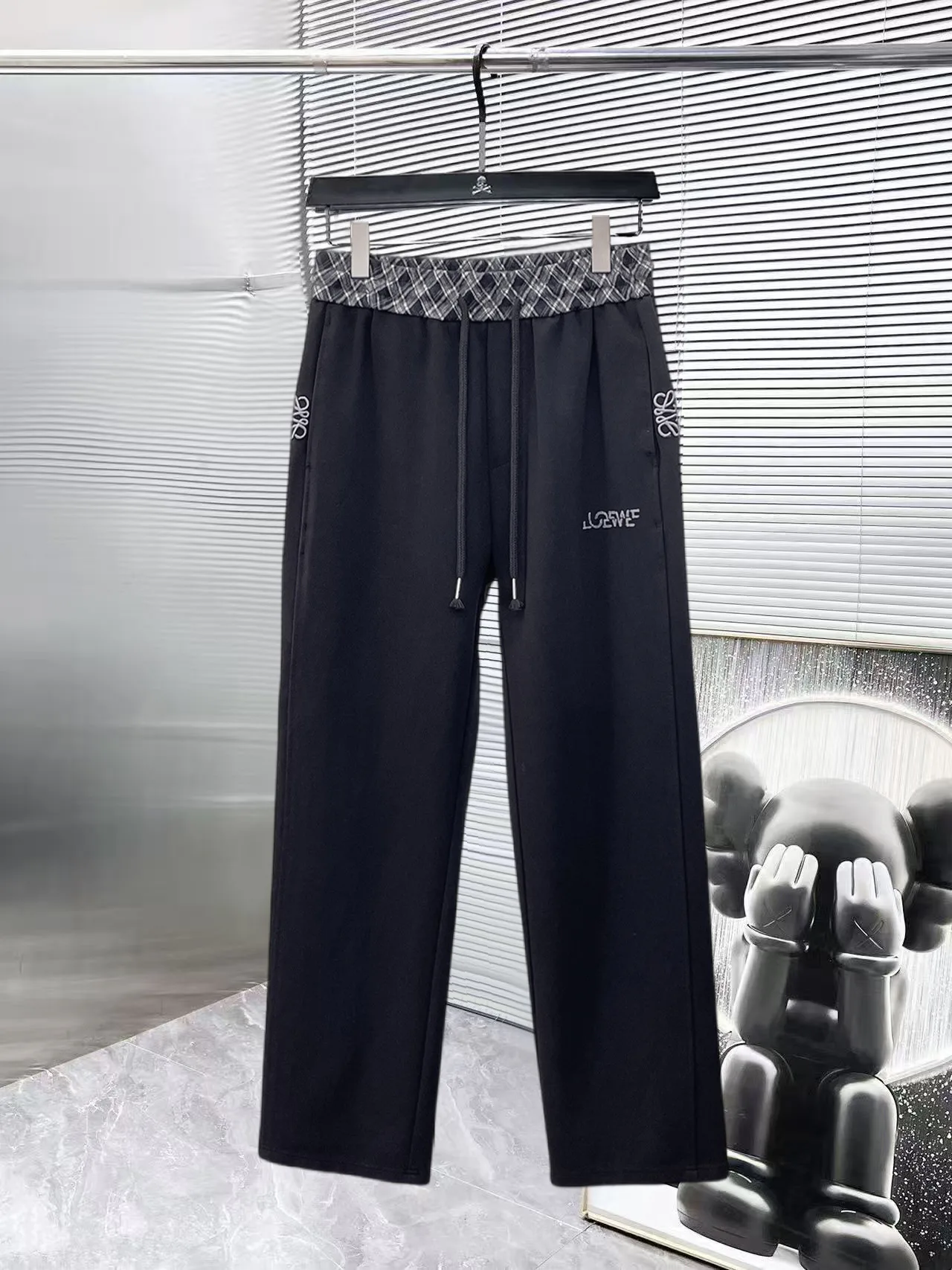 Men's Trousers LOEWE 18197348