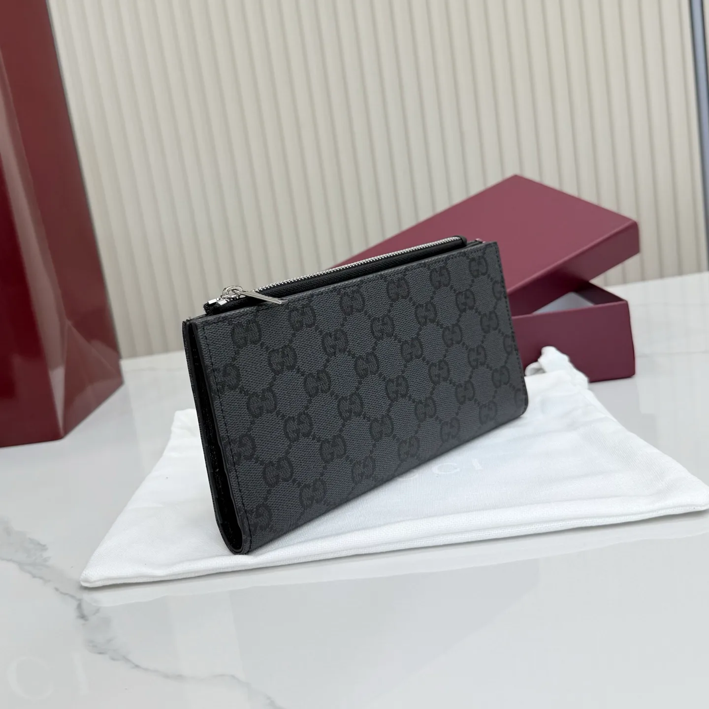 Women's Clutches GUCCI 17948293