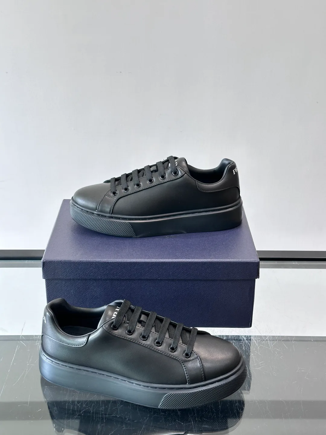 Men's Sneakers PRADA 17588527