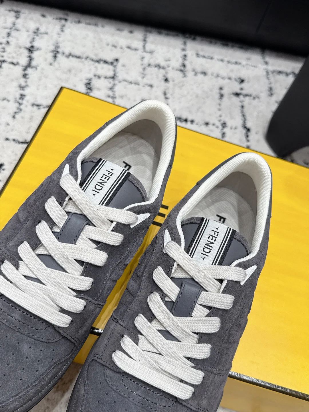 Men's Sneakers FENDI 18406626