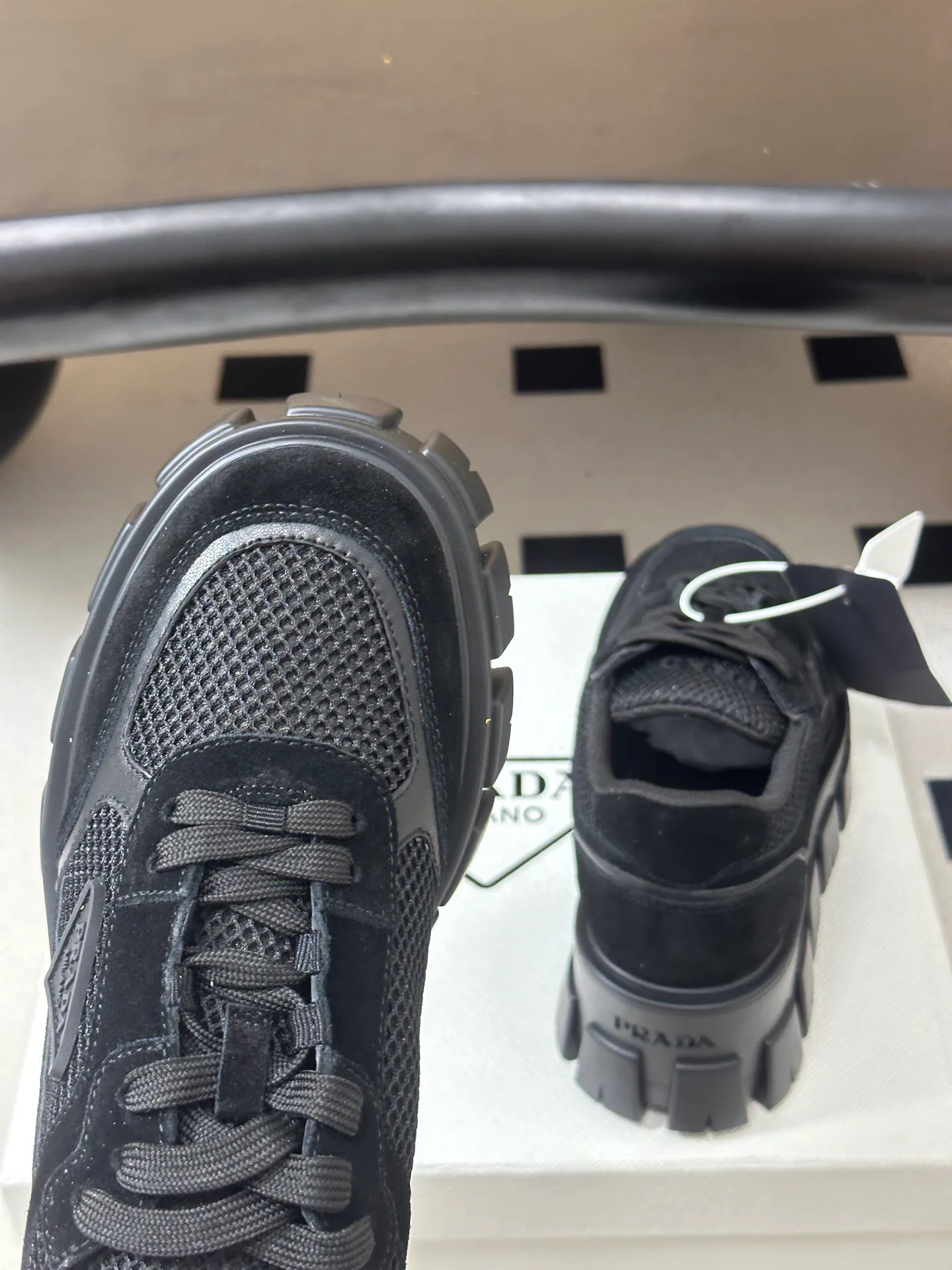 Women's Sneakers PRADA 18049583