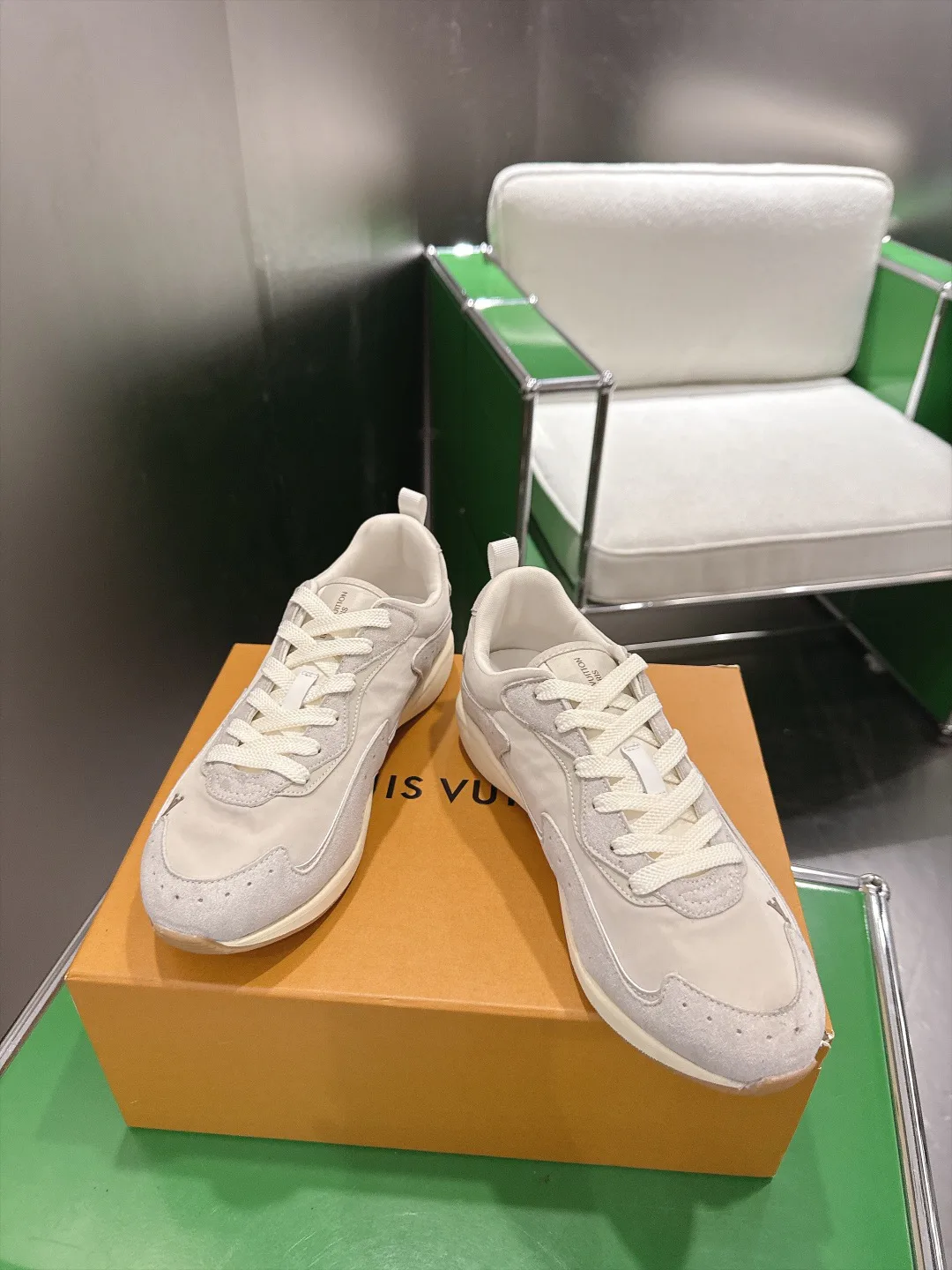 Men's Sneakers LOUIS VUITTON 18011727