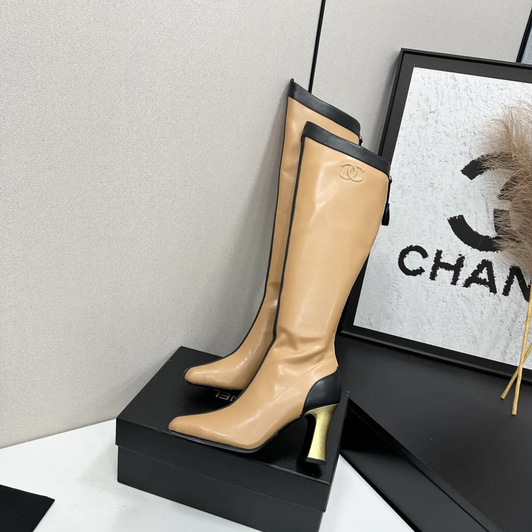Women's Boots CHANEL 18366728