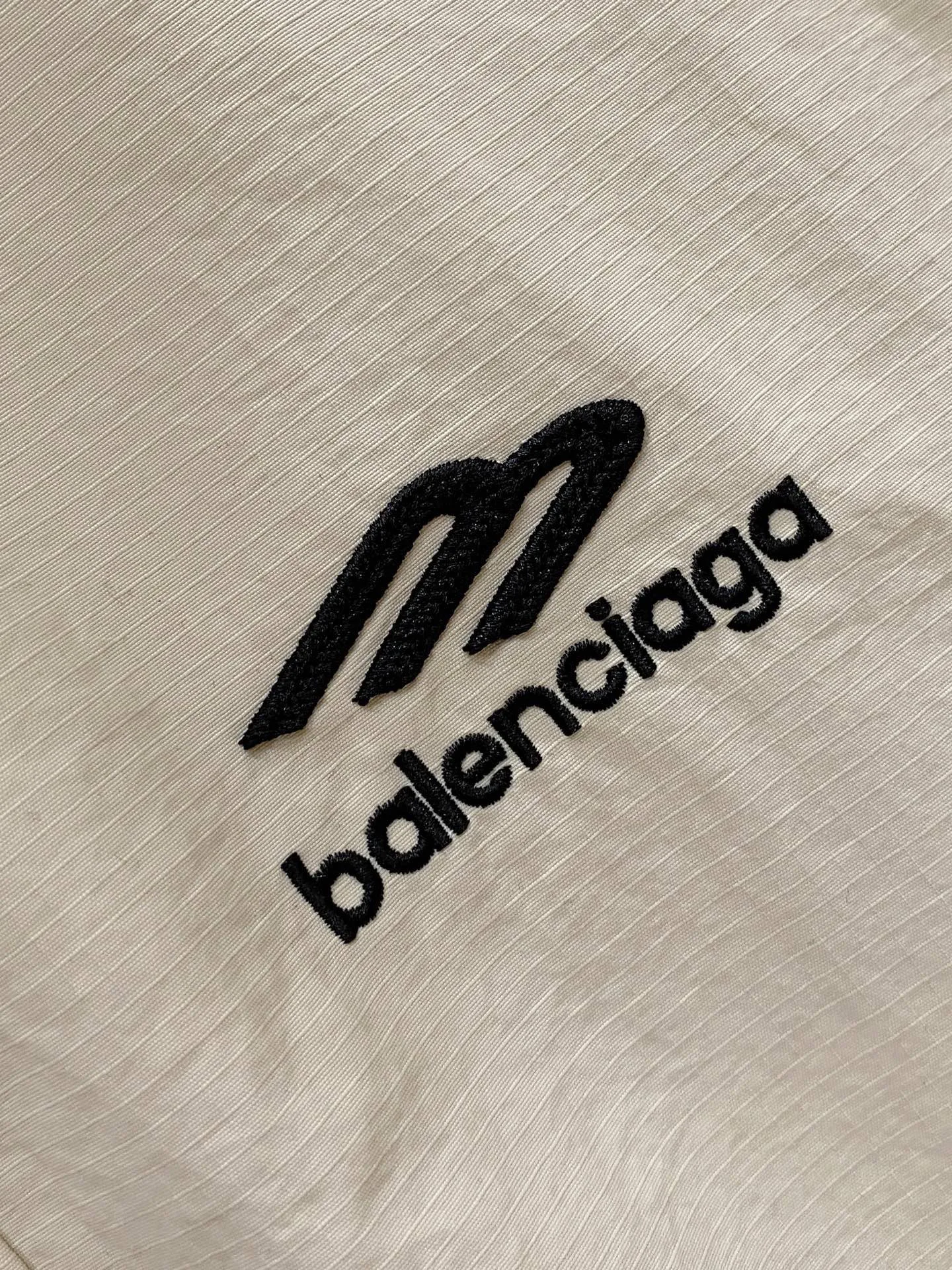 Men's Jackets And Down Jackets BALENCIAGA 18140254