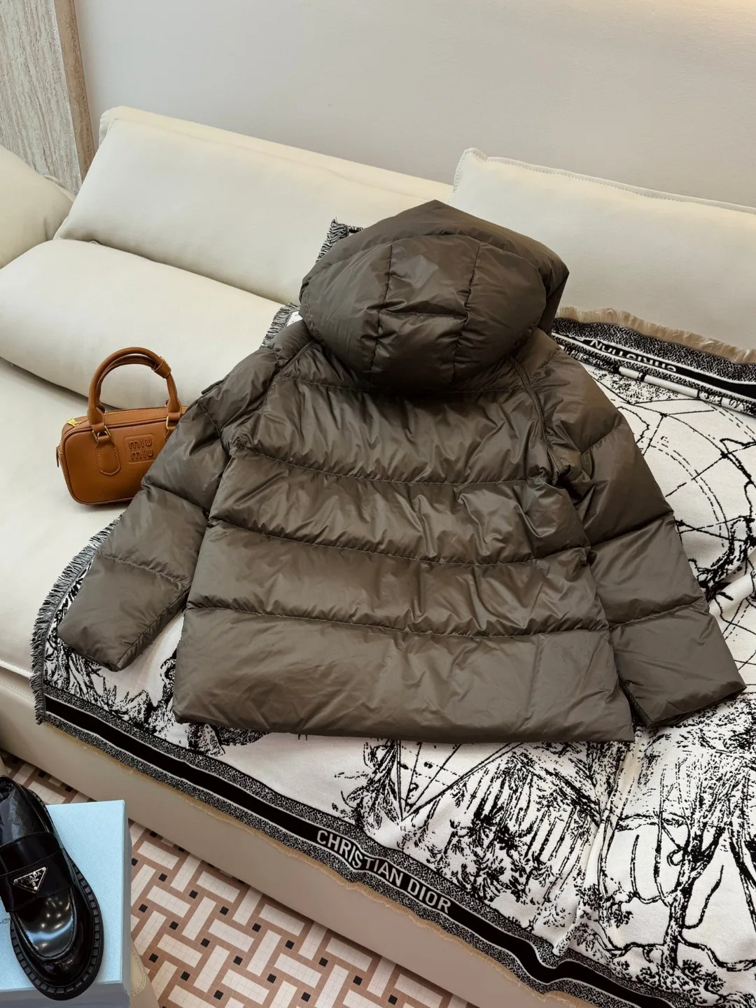 Women's Jackets And Down Jackets PRADA 17910126