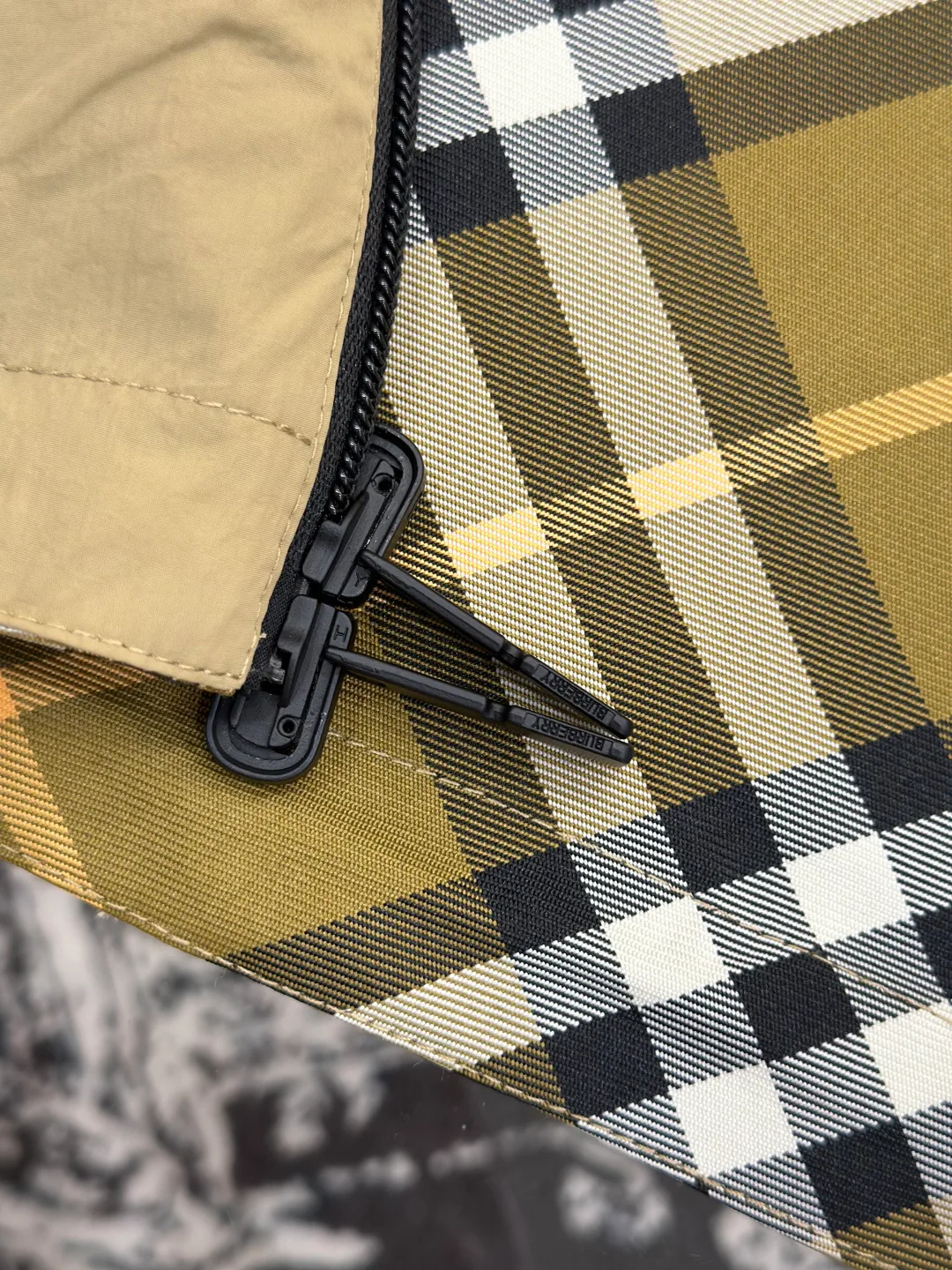 Men's Jackets And Down Jackets BURBERRY 17699366