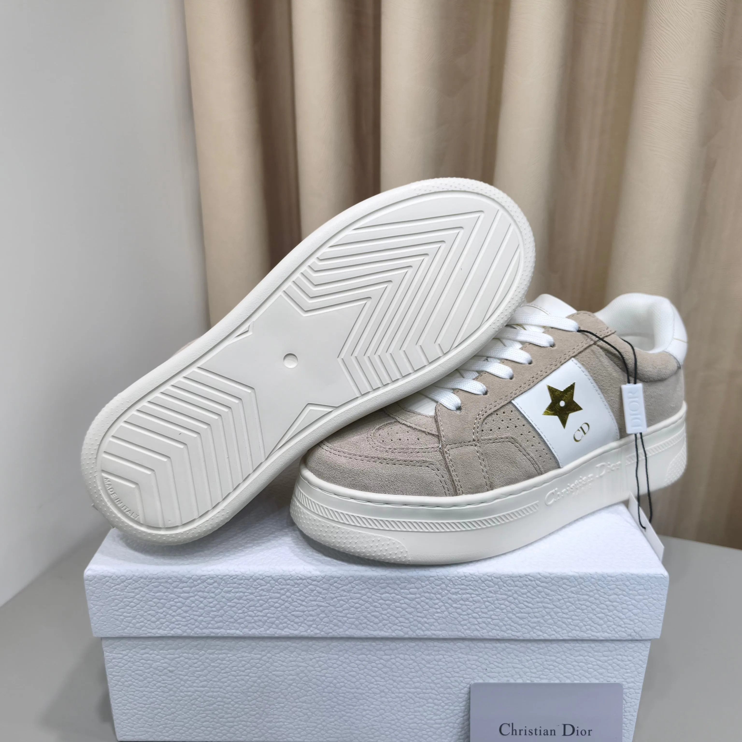 Women's Sneakers CHRISTIAN DIOR 17988727