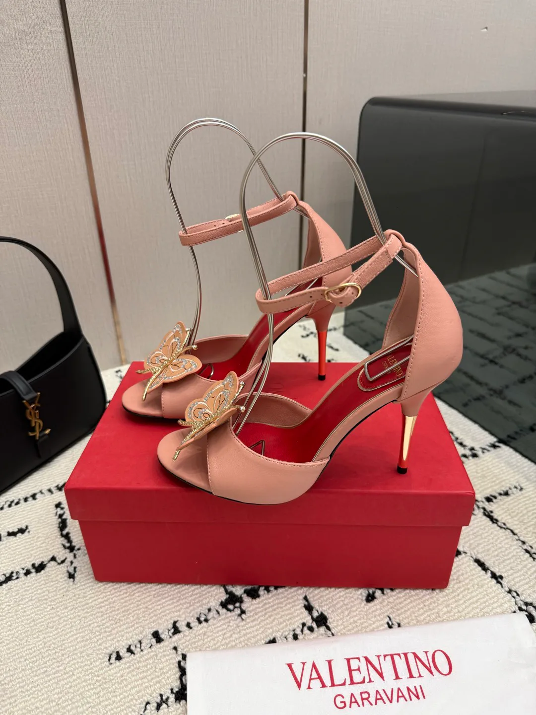 Women's Open-Toe Sandals VALENTINO 18049036